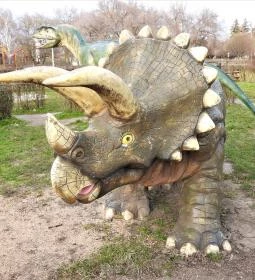 Kunhegyesi Dínó Park