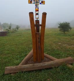 Laci bácsi csőszkunyhója