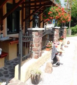 Lacus Pelso Pizzéria & Söröző