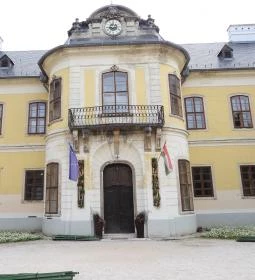 Lamberg-kastély Kulturális Központ, Könyvtár és Muzeális Kiállítóhely