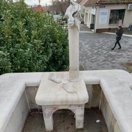 Lány ivókúttal, Zsámbék - Egyéb