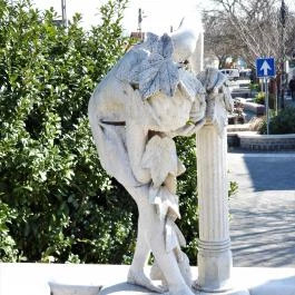 Lány ivókúttal, Zsámbék - Egyéb