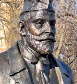 Lechner Ödön szobor