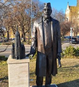 Lechner Ödön szobor