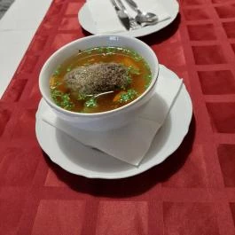 Léda Étterem & Pizzéria Budapest - Étel/ital