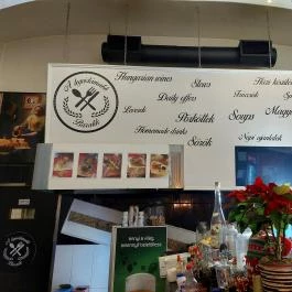 A Legvidámabb Barakk, Budapest - Egyéb