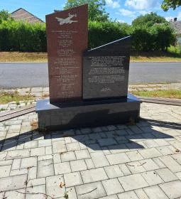 Lelőtt brit katonai gép emlékműve