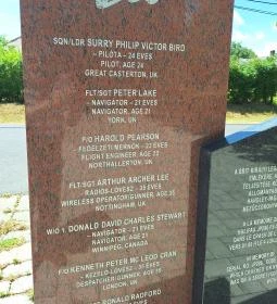 Lelőtt brit katonai gép emlékműve