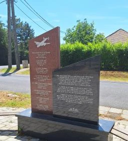 Lelőtt brit katonai gép emlékműve