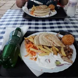 Leonidas Gyros, Budapest - Étel/ital
