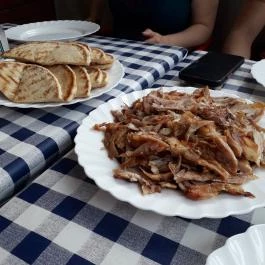 Leonidas Gyros, Budapest - Étel/ital