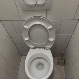 Leonidas Gyros - Mester utca Budapest - Mosdó