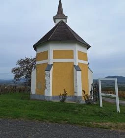 Lesenceistvándi Szűz Mária kápolna