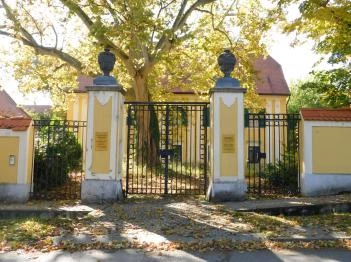 Lichtenstein-kastély Hőgyész