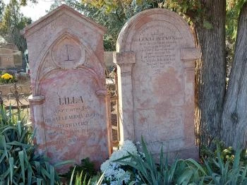 Lilla sírja Dunaalmás