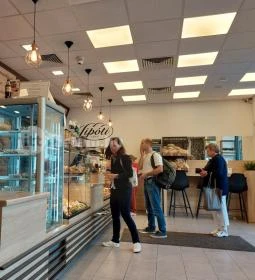 Lipóti Pékség & Kávézó - Corvin-negyed