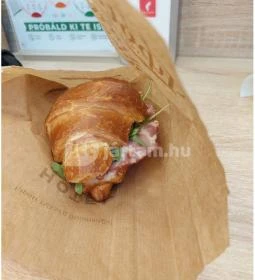 Lipóti Pékség & Kávézó - Corvin-negyed