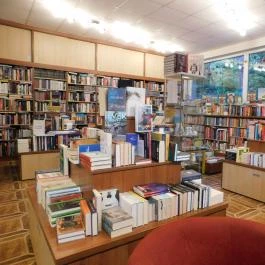 Líra Könyvesbolt & Kávézó, Leányfalu - Belső