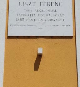 Liszt Ferenc szobra
