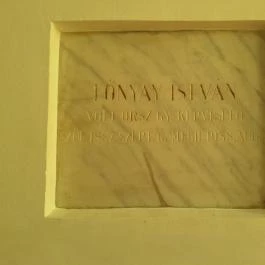 A Lónyay család kriptája Lónya - Egyéb