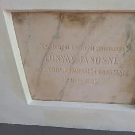 A Lónyay család kriptája Lónya - Egyéb