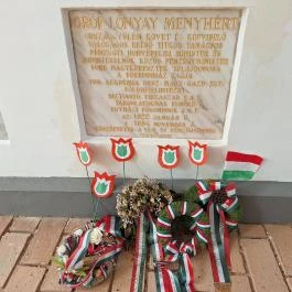 A Lónyay család kriptája Lónya - Egyéb