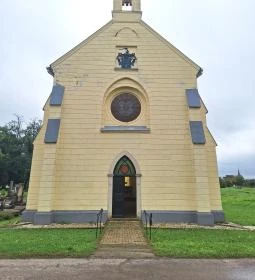 A Lónyay család kriptája