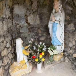 Lourdes-i barlang Pogányszentpéter - Belső