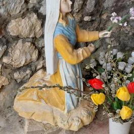 Lourdes-i barlang, Pogányszentpéter - Belső