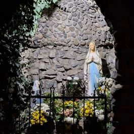 Lourdes-i barlang Napkor - Külső kép
