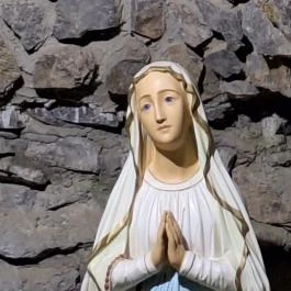 Lourdes-i barlang Napkor - Egyéb