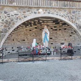 Lourdes-i barlang Mátraverebély - Külső kép