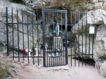 Lourdes-i Mária szobor Várgesztes