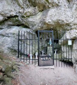 Lourdes-i Mária szobor