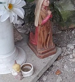 Lourdes-i Mária szobor