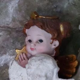 Lourdes-i Mária szobor Várgesztes - Egyéb