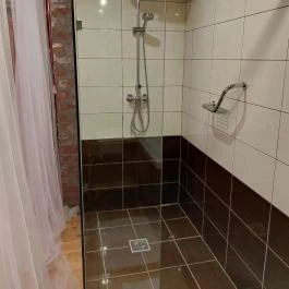 Luca Háza Panzió, Feketeerd? - Fürdőszoba