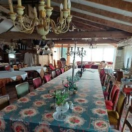 Luca Háza Panzió, Feketeerd? - Vendéglátás