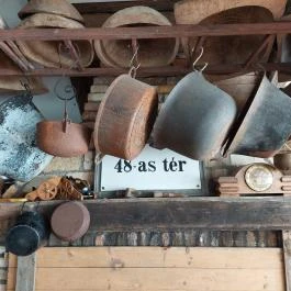 Luca Háza Panzió, Feketeerd? - Egyéb