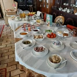 Luca Háza Panzió, Feketeerd? - Vendéglátás