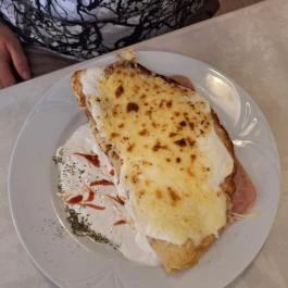 Ludas Kisvendéglő és Fogadó Nagyalásony - Étel/ital