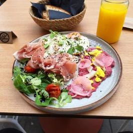 Lulu Budapest, Budapest - Étel/ital