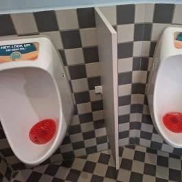 Lulu Budapest, Budapest - Mosdó