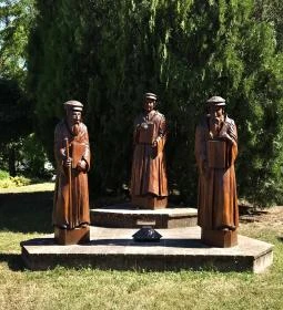 Luther Márton, Kálvin János és Dévai Bíró Mátyás szoborcsoport