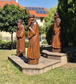 Luther Márton, Kálvin János és Dévai Bíró Mátyás szoborcsoport