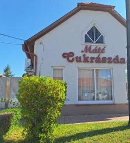 M és M Cukrászda
