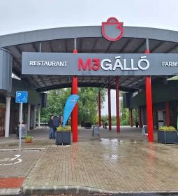 M3gálló Restaurant