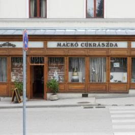 Mackó Cukrászda és Snack Veszprém - Külső kép
