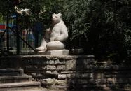 Mackó szobor Budapest