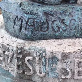 Mackó úrfi róka komával, Budapest - Egyéb